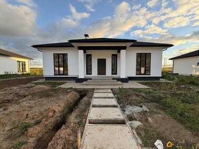 дом, 130 м&sup2;, 10 соток