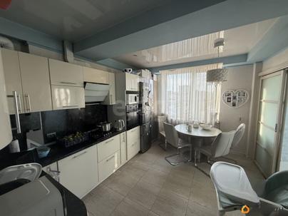3-комн. квартира, 100 м&sup2;