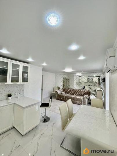 2-комн. квартира, 67.7 м&sup2;