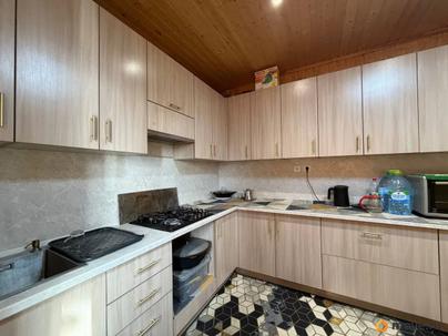 дом, 242 м&sup2;, 6 соток