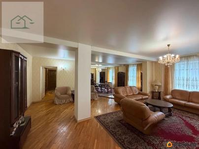 3-комн. квартира, 173 м&sup2;