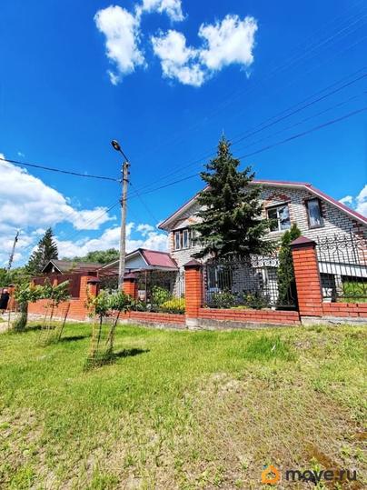 дом, 180 м&sup2;, 13.5 сотки