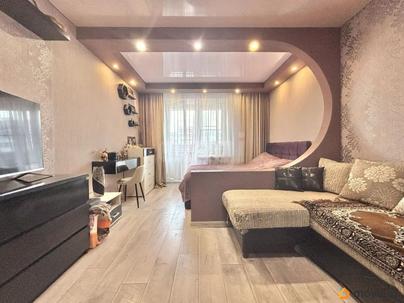2-комн. квартира, 72.7 м&sup2;